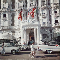 Carlton Hotel