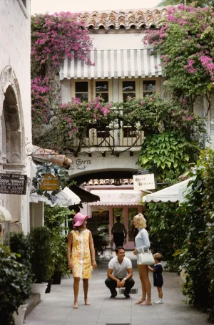 Via Mizner, Palm Beach, 1964, Slim Aarons