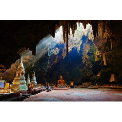 Thailand, Petchaburi, Yai Suwannaram buddhist cave