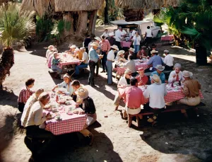 Lunch Al Fresco, Palm Springs 1970, Slim Aarons