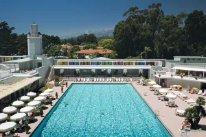 Biltmore Hotel Pool, Santa Barbara mei 1975, Slim Aarons