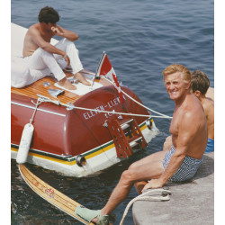 Kirk Douglas In Antibes