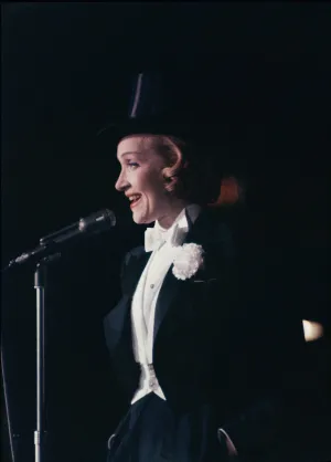 Top-Hatted Chanteuse, New York 1959, Slim Aarons