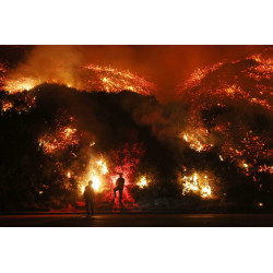 Southern California Wildfires Forces Thousands to Evacuate