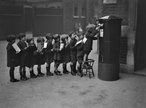 Post Queue, 1926