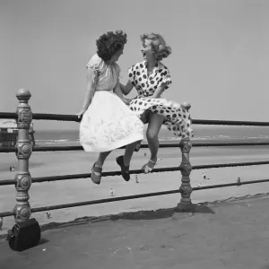 Blackpool Railings, 1951, Bert Hardy