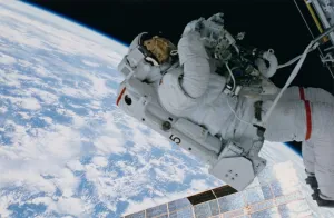 STS-86 Joint Space Shuttle Atlantis/Mir, 1997
